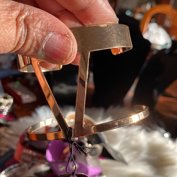 Everything must go sale - Picture 13 of 14